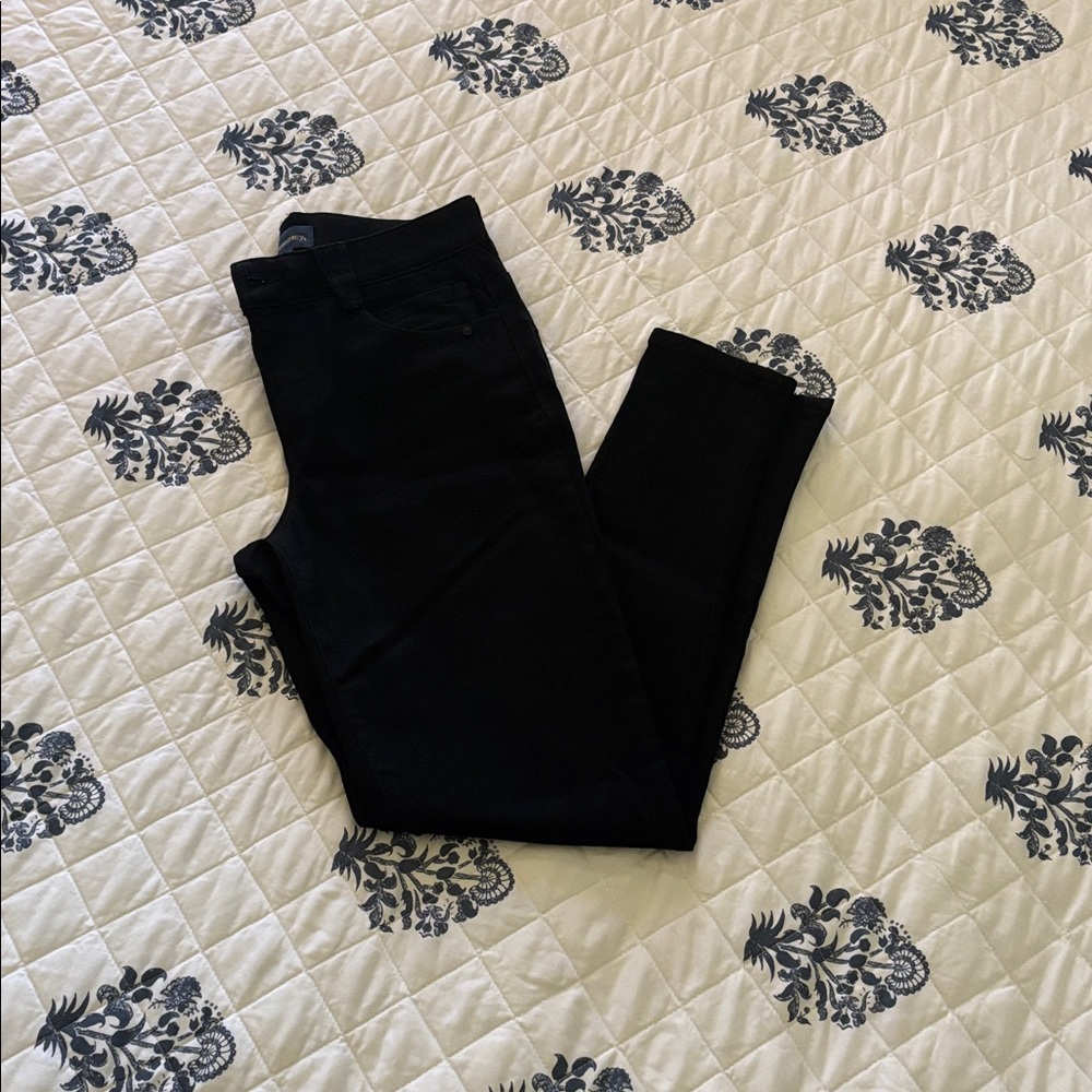 Democracy Black Women's pants